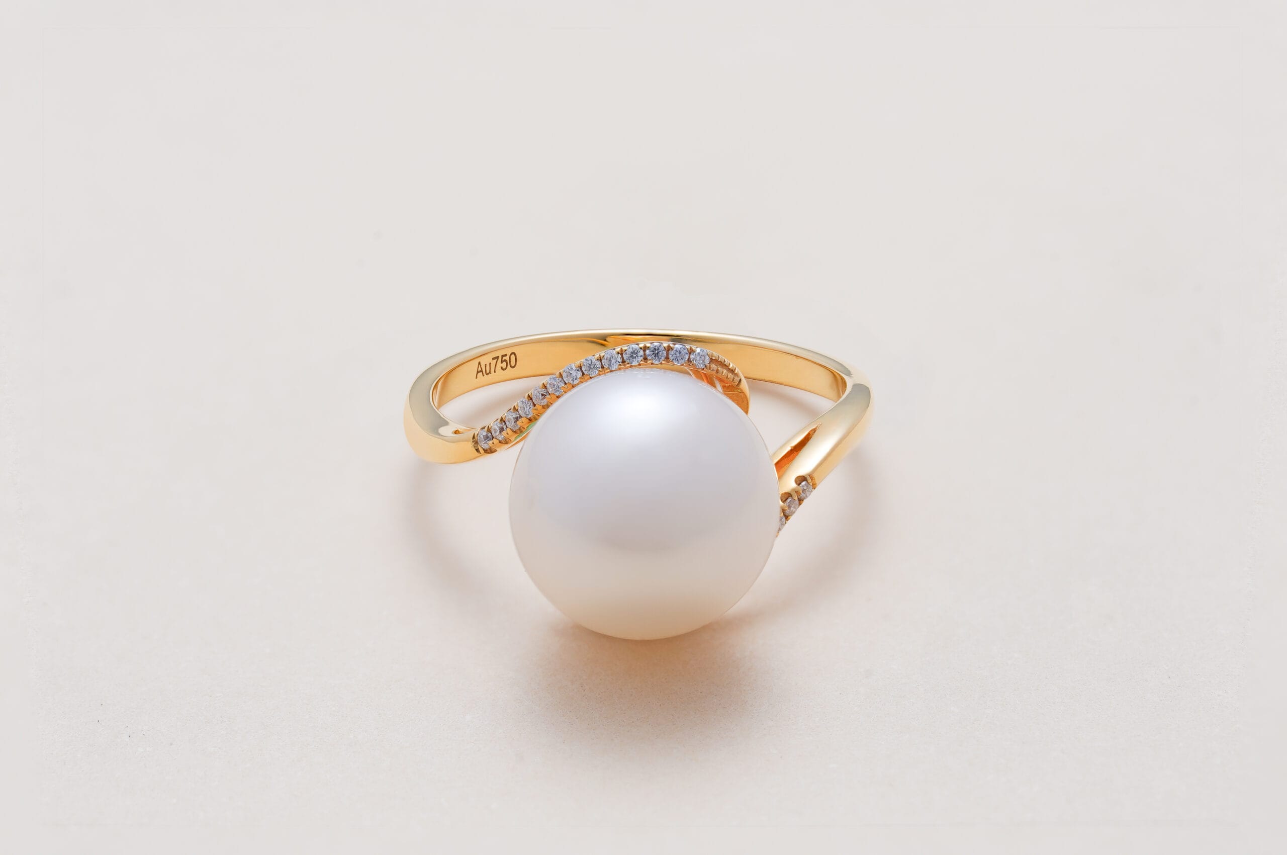 Z RING PEARL - Mermaid Jewelry