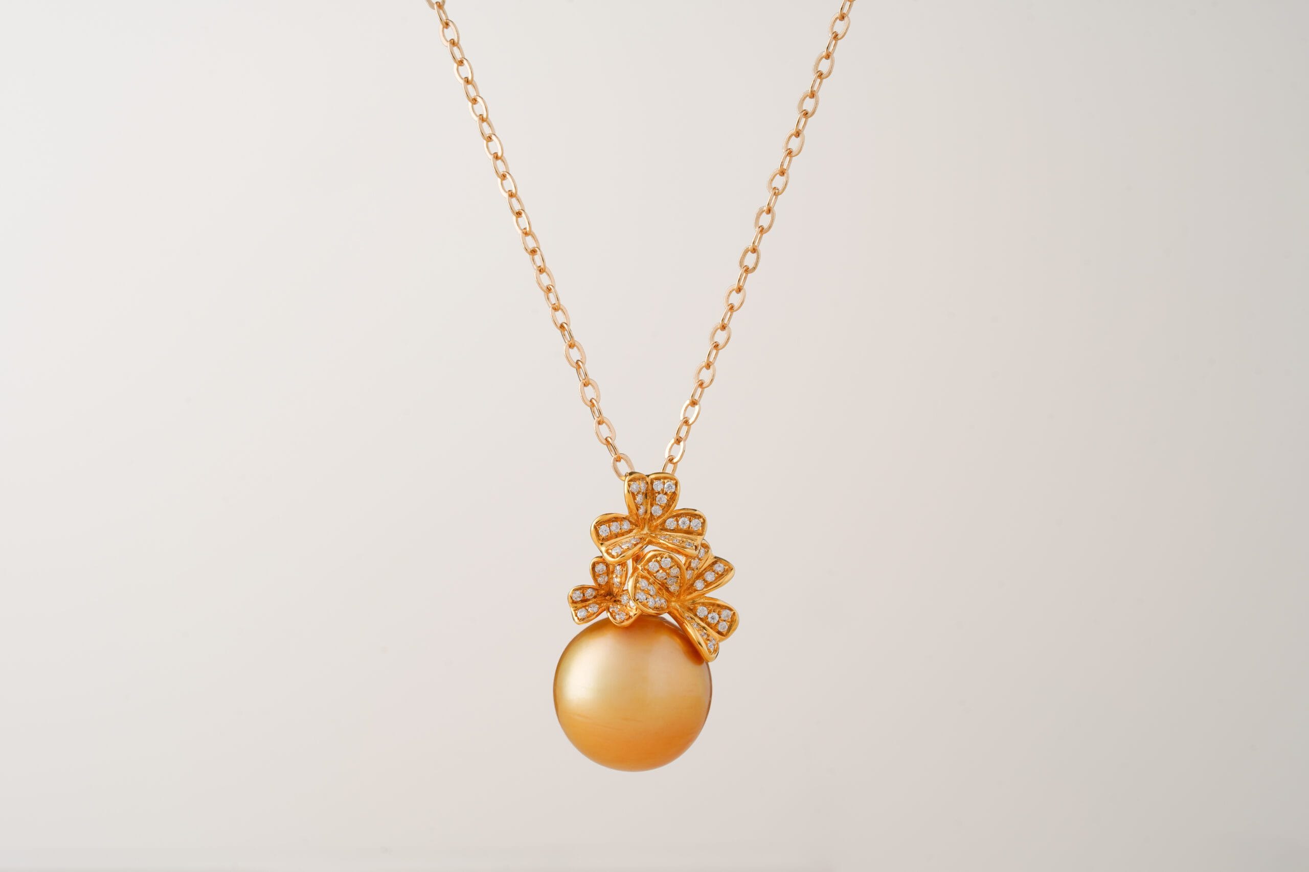 
Flower Pendant Pearl -
Mermaid Jewelry