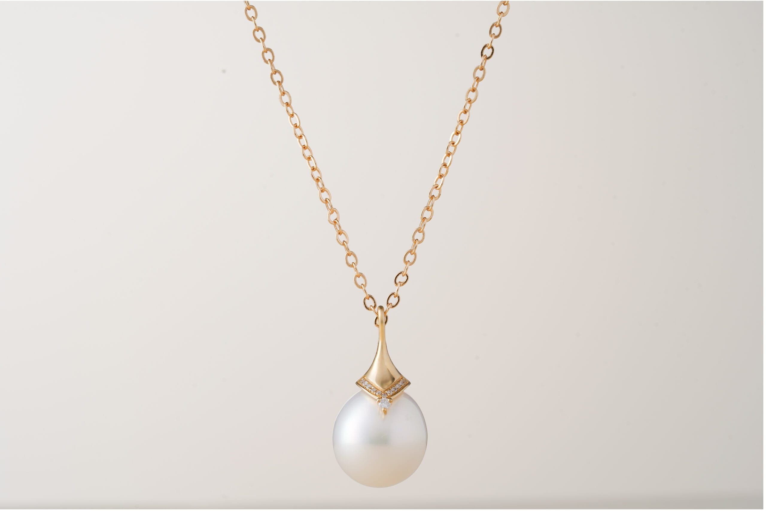 
Cone Pendant Pearl -
Mermaid Jewelry