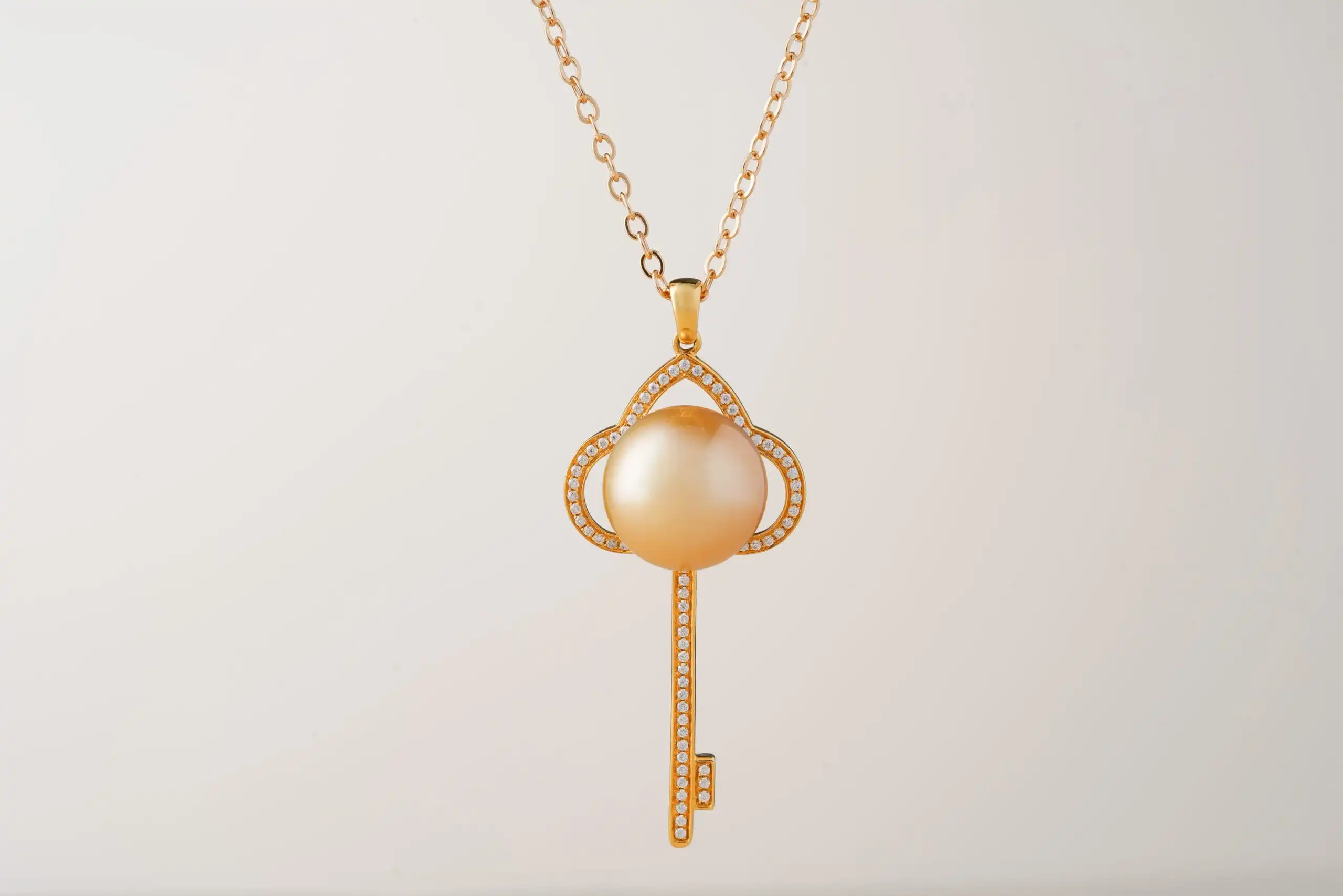 
Tiffany Pendant Pearl -
Mermaid Jewelry