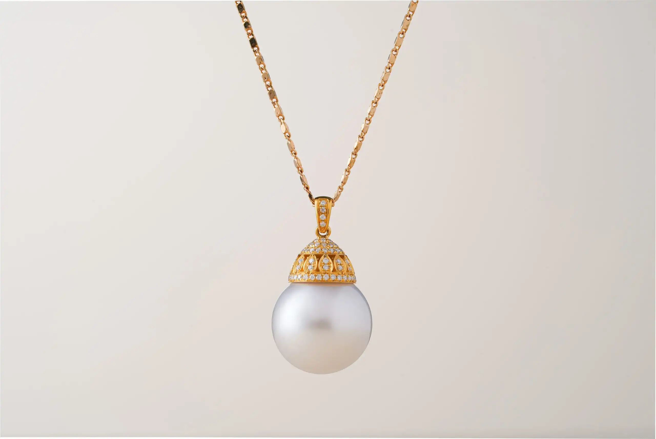 
Bell Pendant Pearl -
Mermaid Jewelry