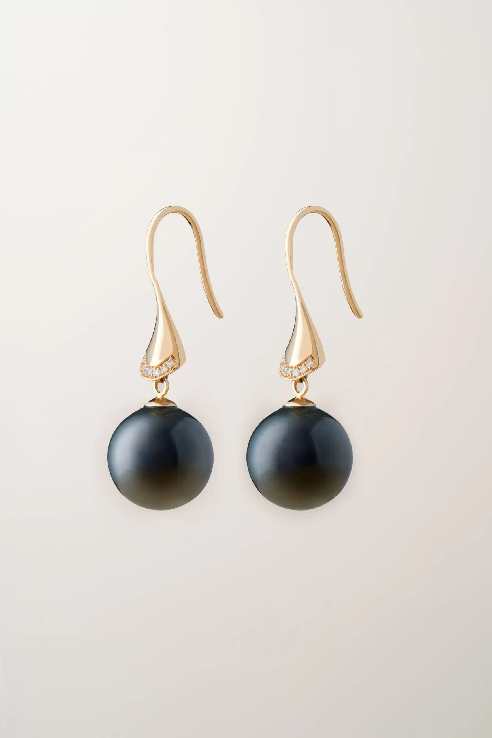 
Umbrella Earring Pearls -
Mermaid Jewelry