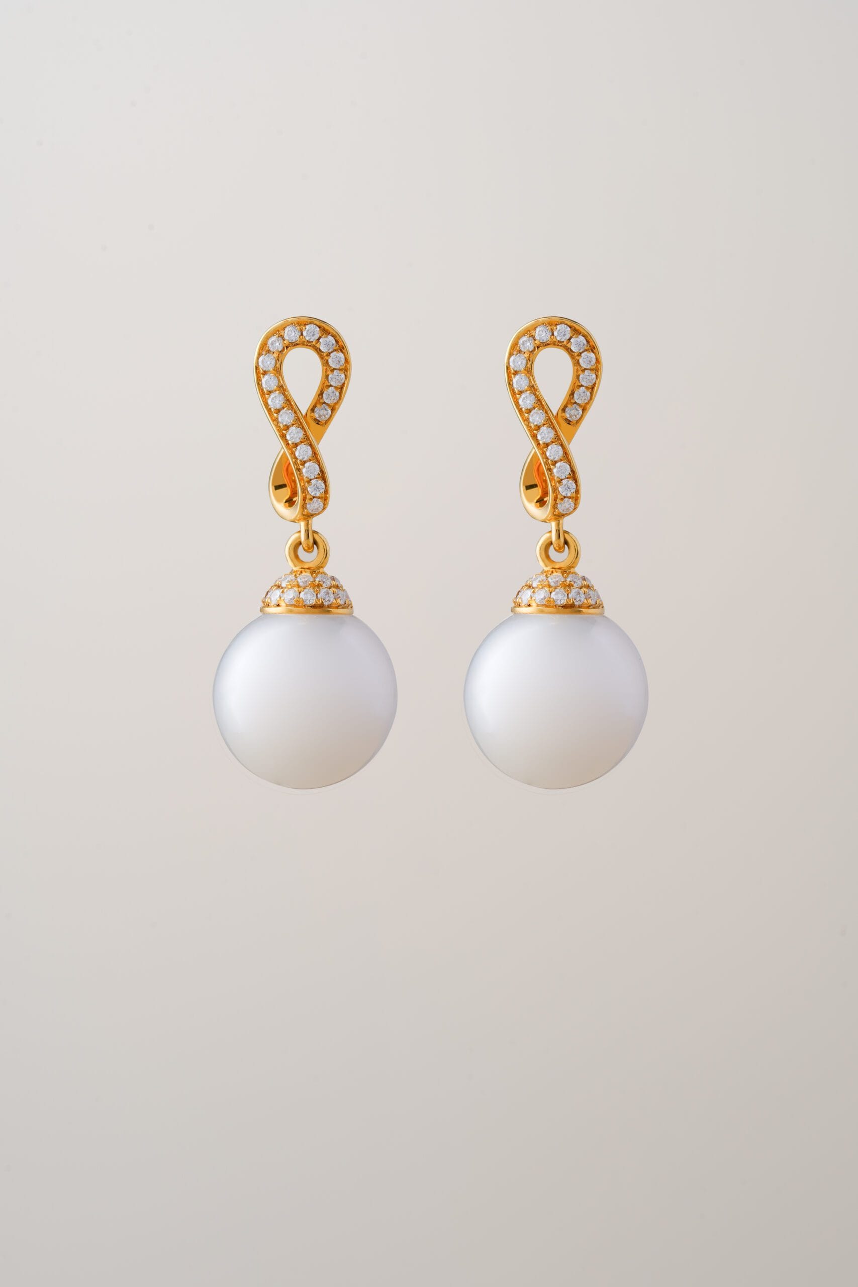 Infinity Earring Pearl - Mermaid Jewelry