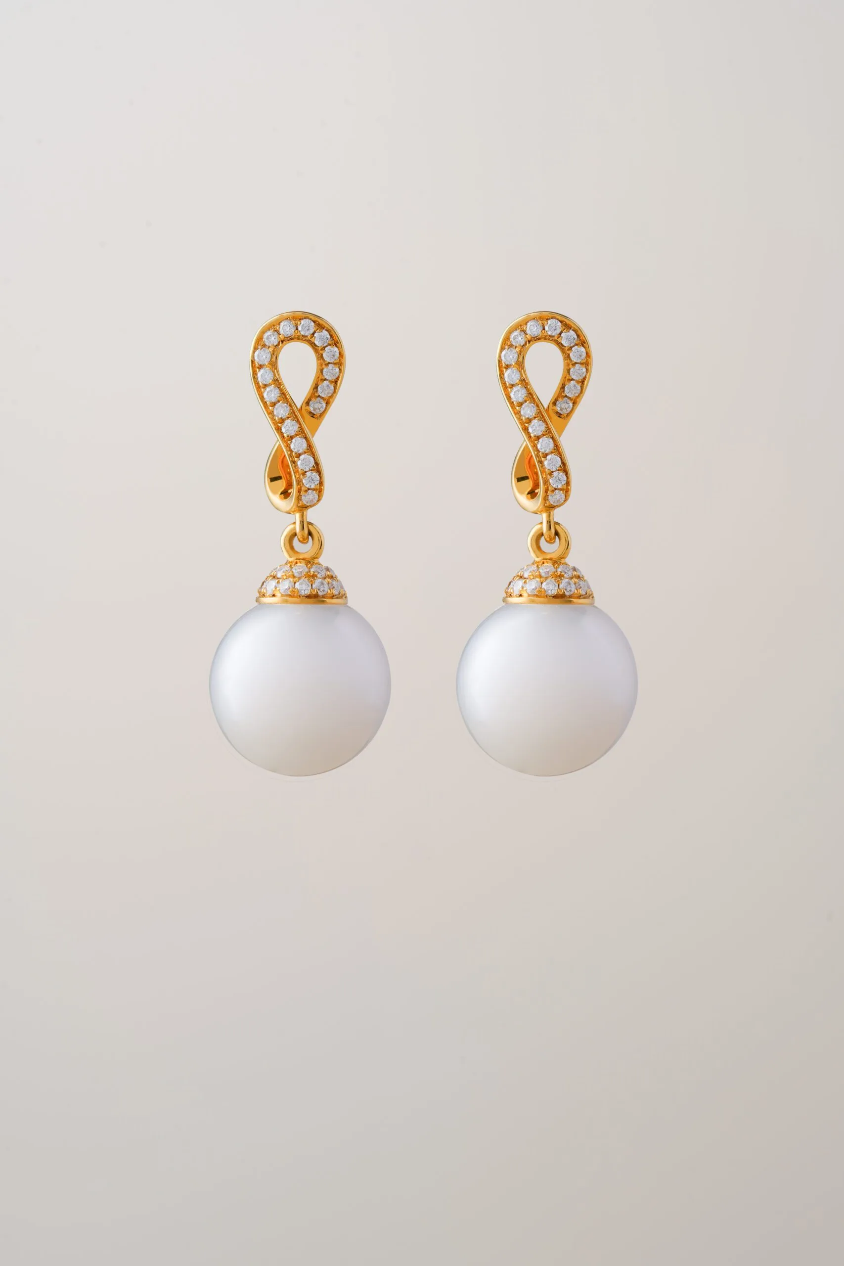 Infinity Earring Pearl - Mermaid Jewelry